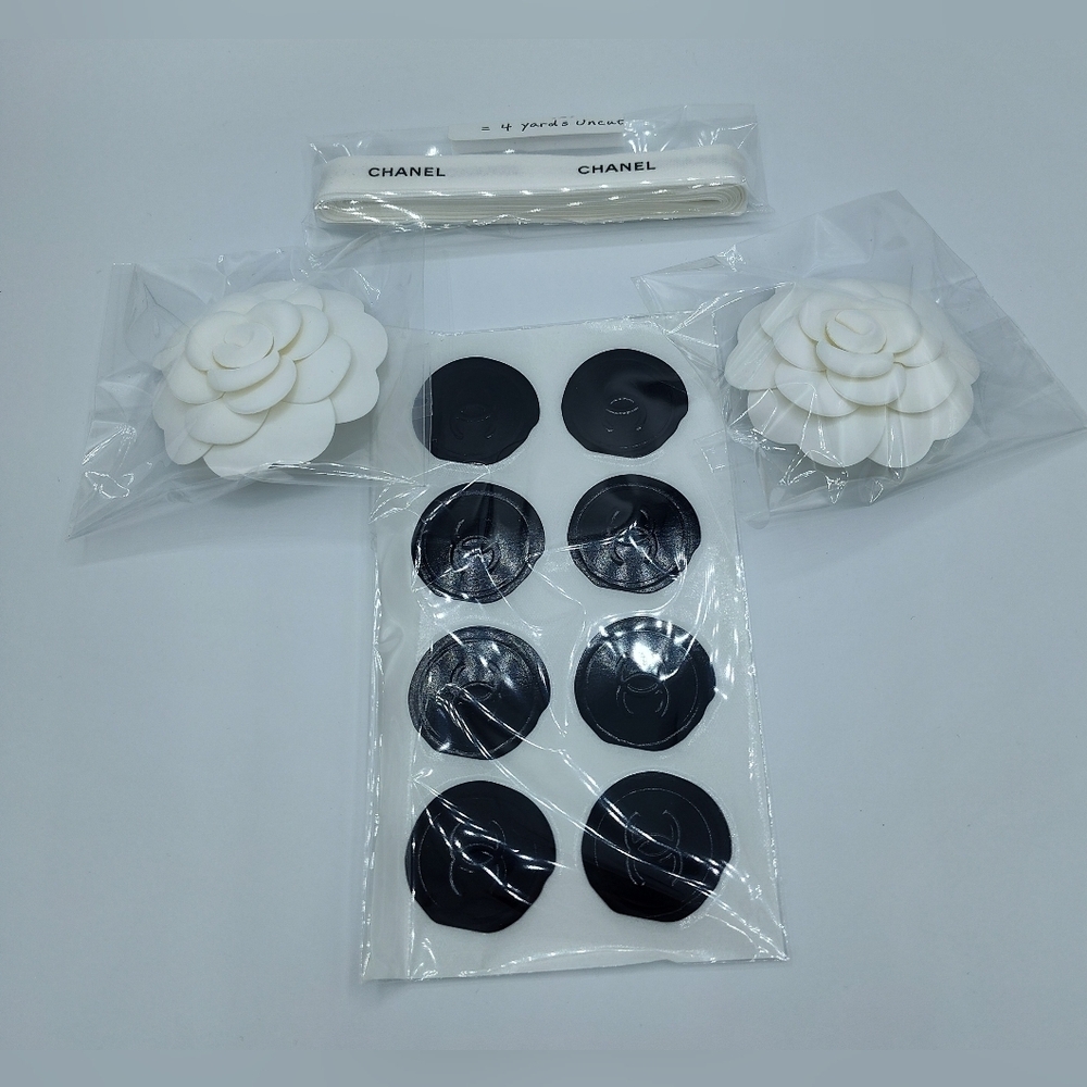 CHANEL Camellias Ribbon 4yd & CC Seal Stickers Set | Authentic Gift Packaging - Picture 2 of 5